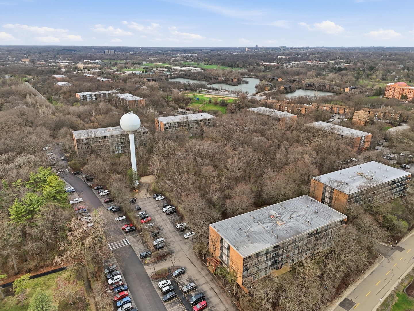 1833 Four Lakes Avenue #3F, Lisle, IL 60532