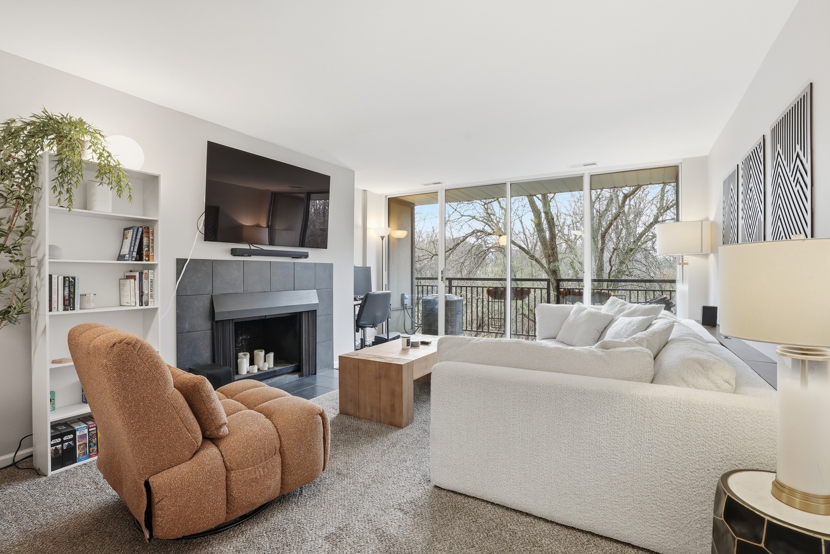 1833 Four Lakes Avenue #3F, Lisle, IL 60532