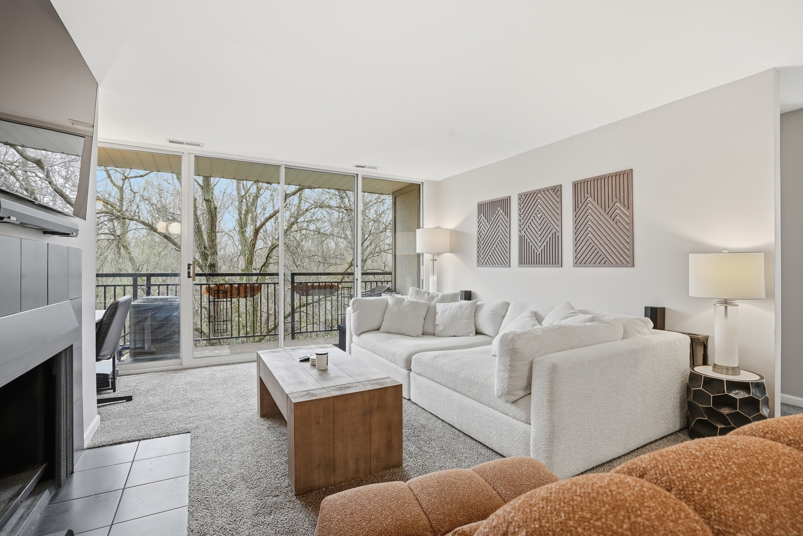 1833 Four Lakes Avenue #3F, Lisle, IL 60532