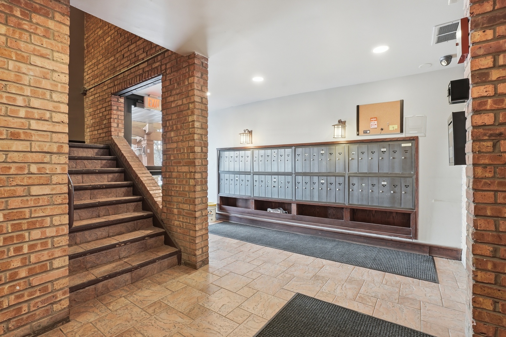 1833 Four Lakes Avenue #3F, Lisle, IL 60532