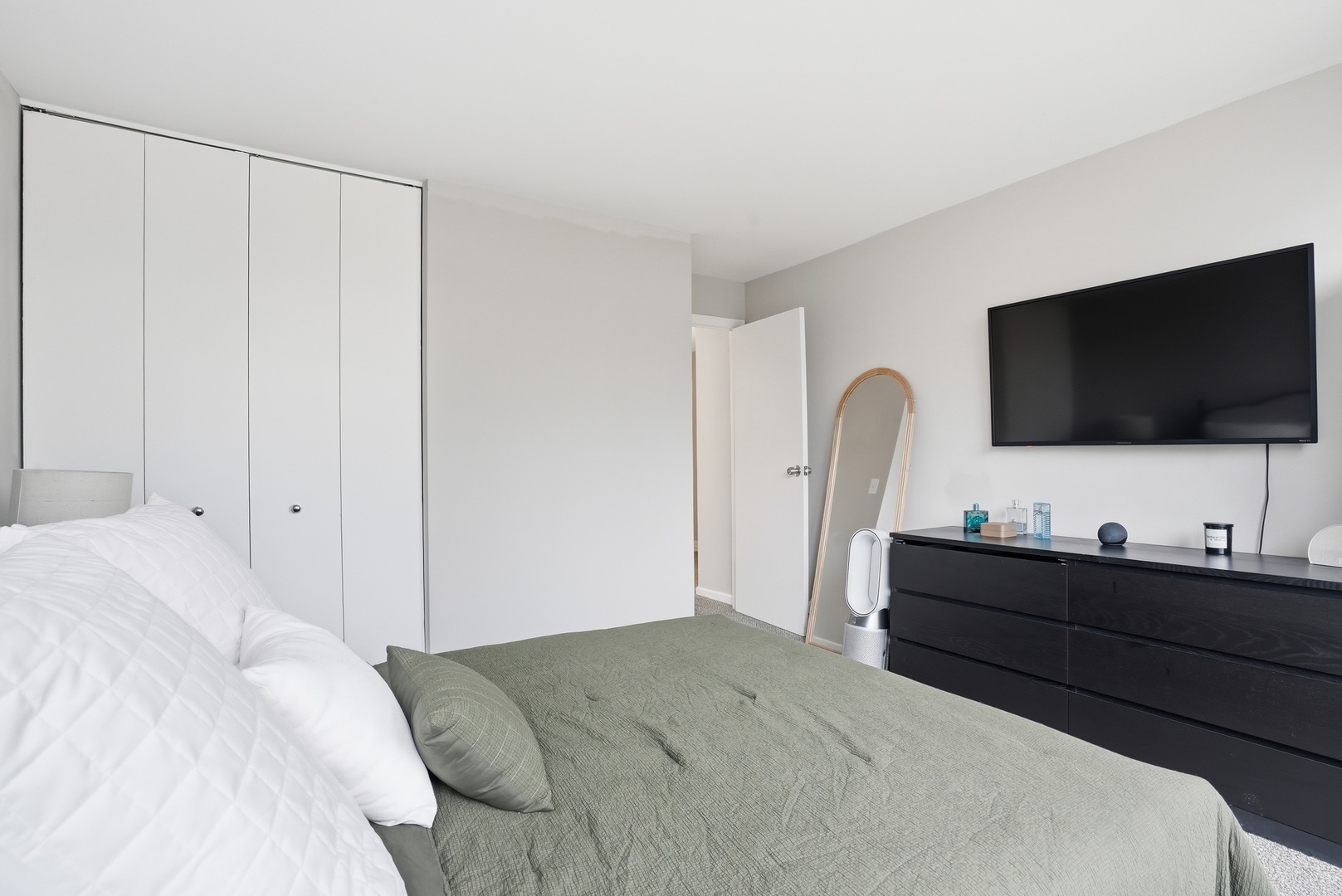 1833 Four Lakes Avenue #3F, Lisle, IL 60532