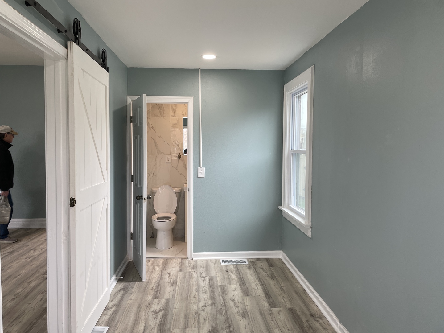 114 E Richmond Street, Westmont, IL 60559