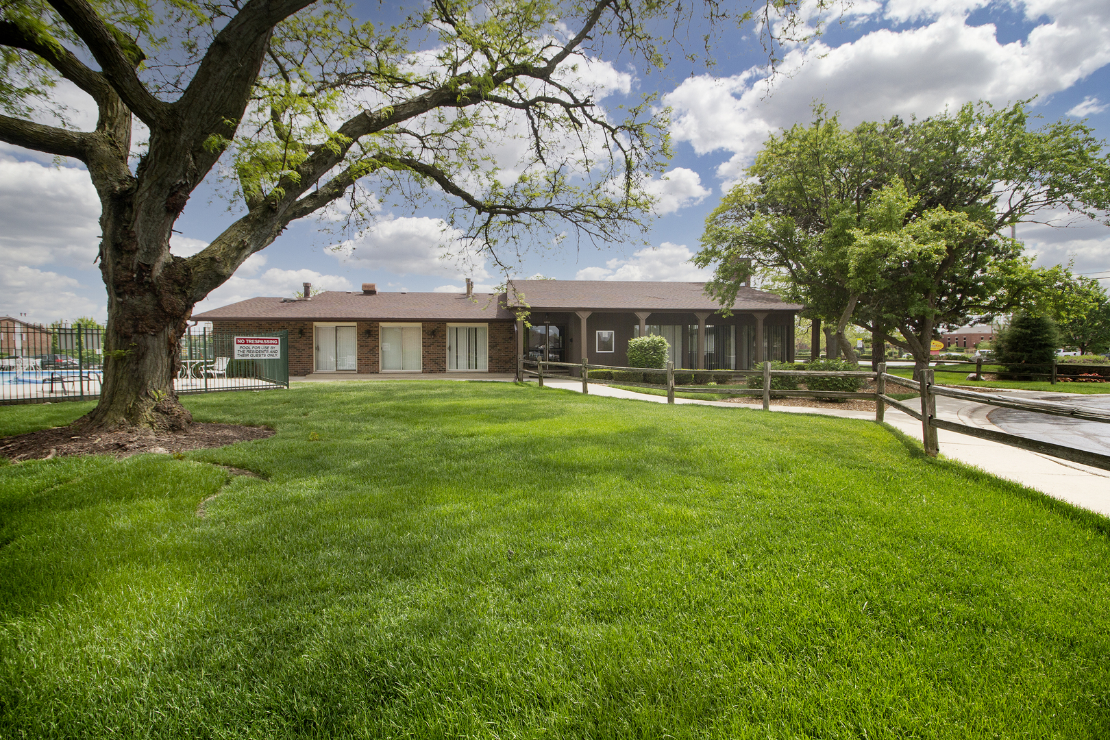 18079 Live Oak Court #1616, Tinley Park, IL 60477