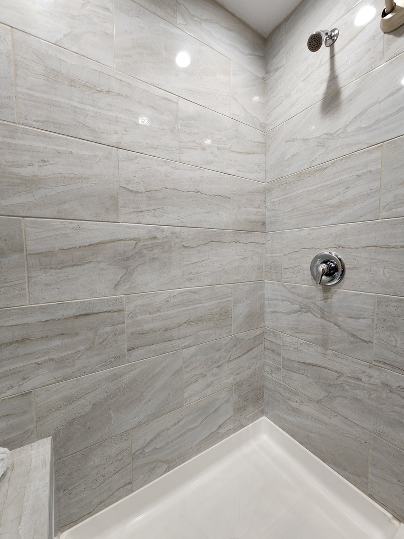 18079 Live Oak Court #1616, Tinley Park, IL 60477