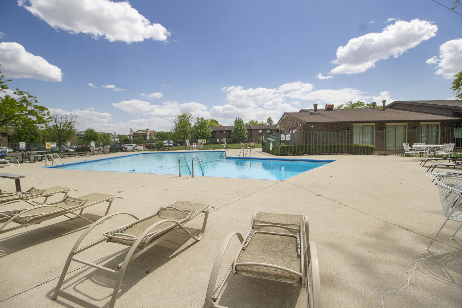 18079 Live Oak Court #1616, Tinley Park, IL 60477