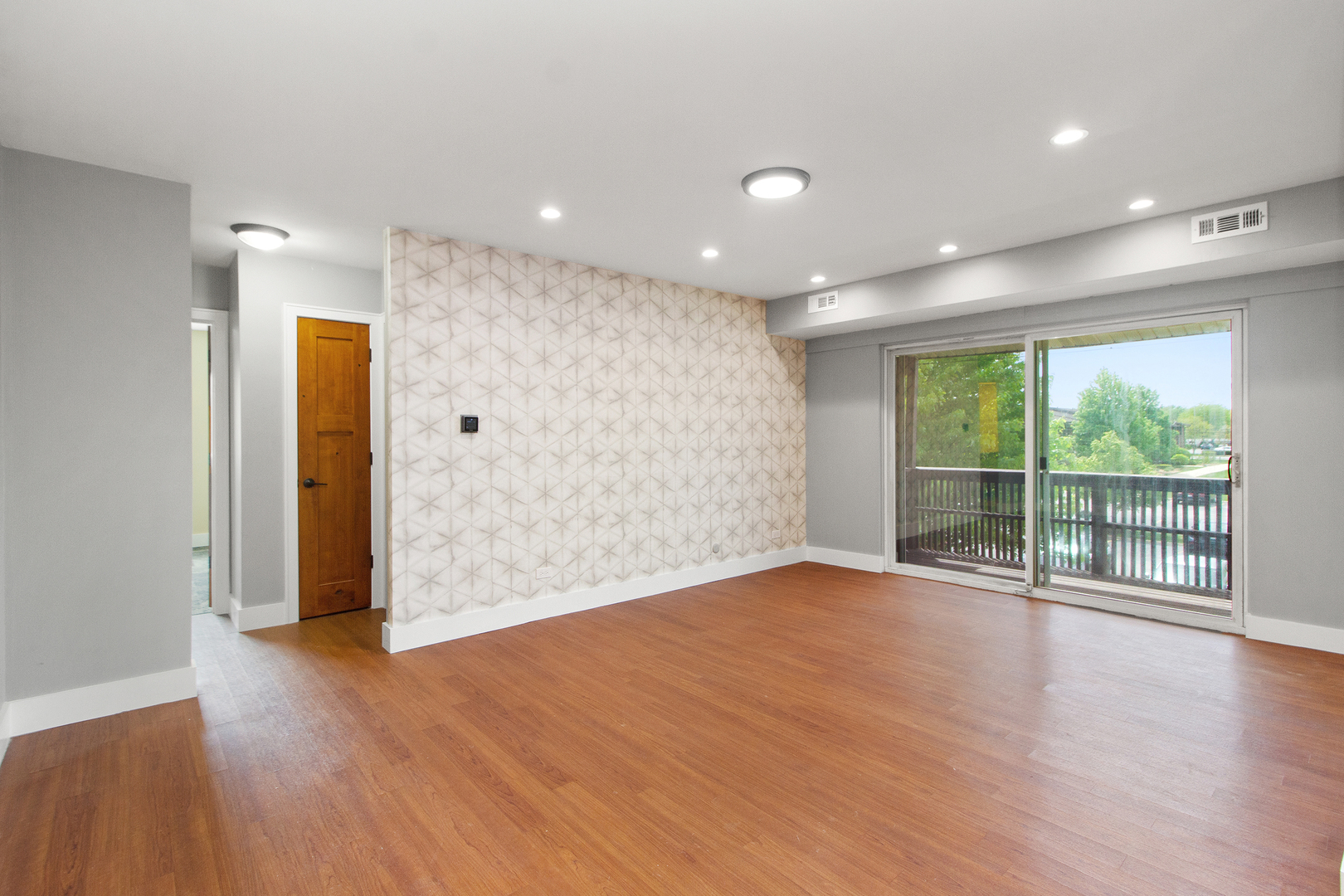 18079 Live Oak Court #1616, Tinley Park, IL 60477