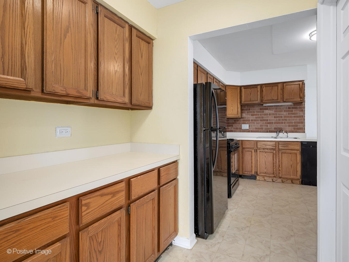 700 Bent Ridge Lane, Elgin, IL 60120