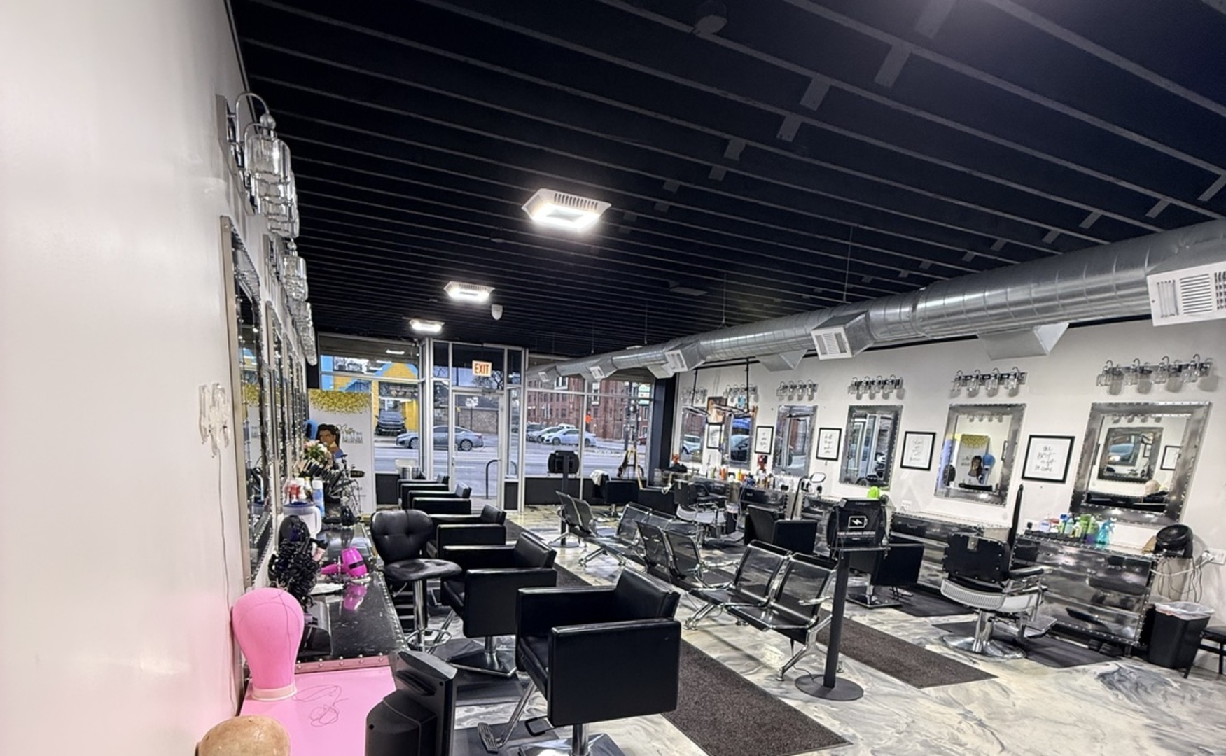 8252 S ASHLAND Avenue, Chicago, IL 60620