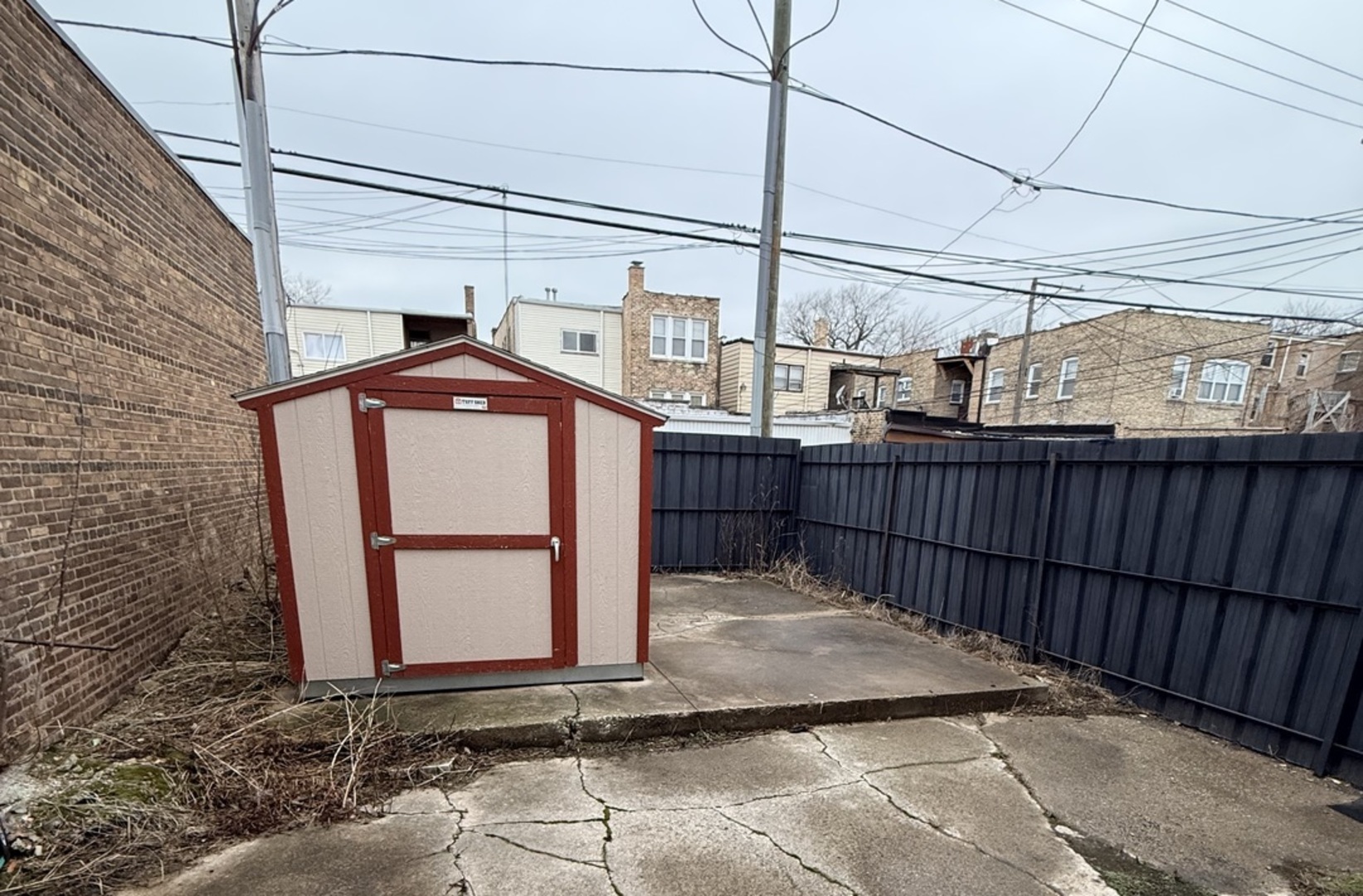 8252 S ASHLAND Avenue, Chicago, IL 60620