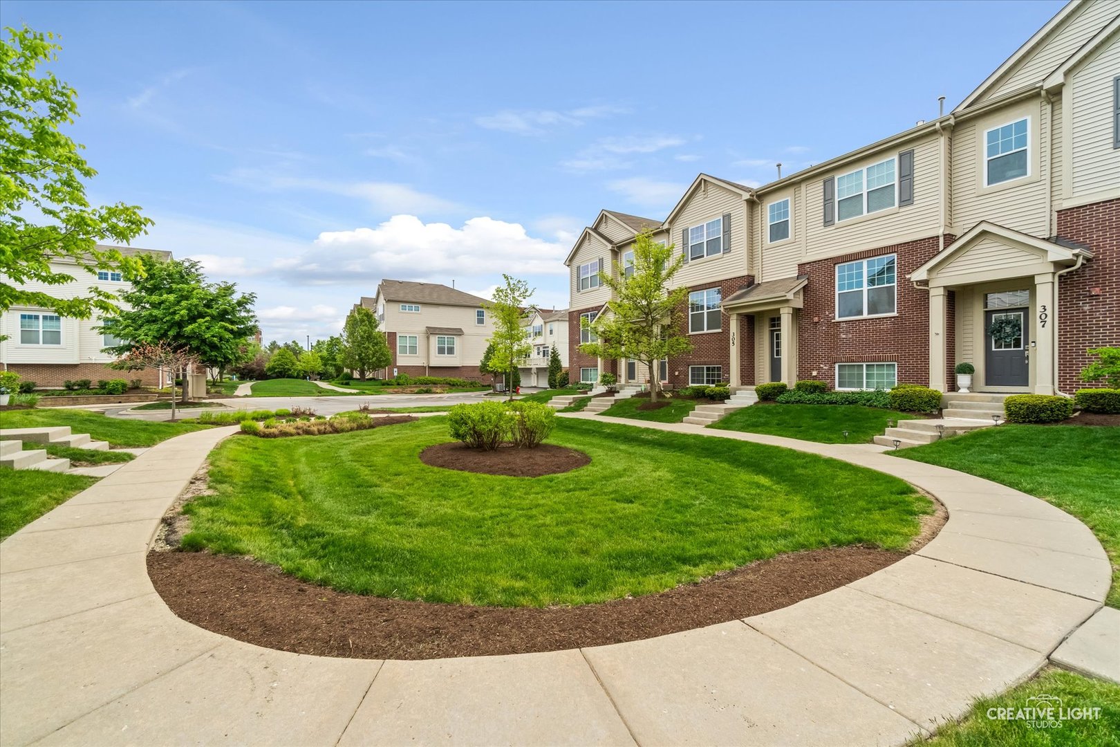 305 Lexington Lane, Rolling Meadows, IL 60008
