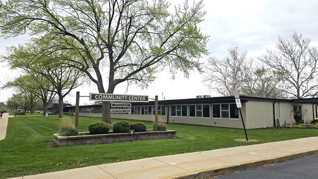 305 Lexington Lane, Rolling Meadows, IL 60008