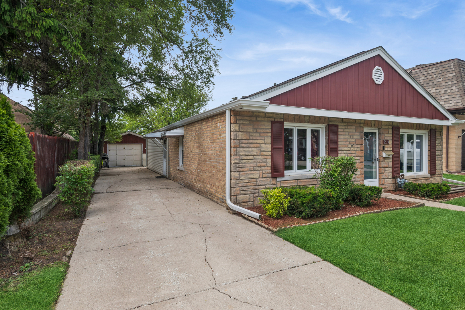 2534 Maple Street, River Grove, IL 60171