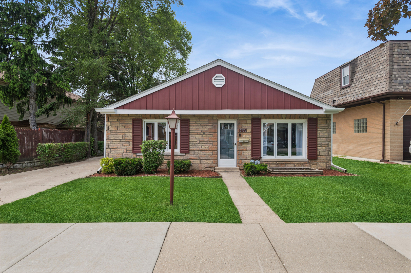 2534 Maple Street, River Grove, IL 60171