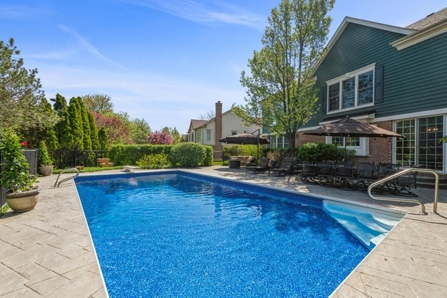 354 Baltimore Drive, Vernon Hills, IL 60061