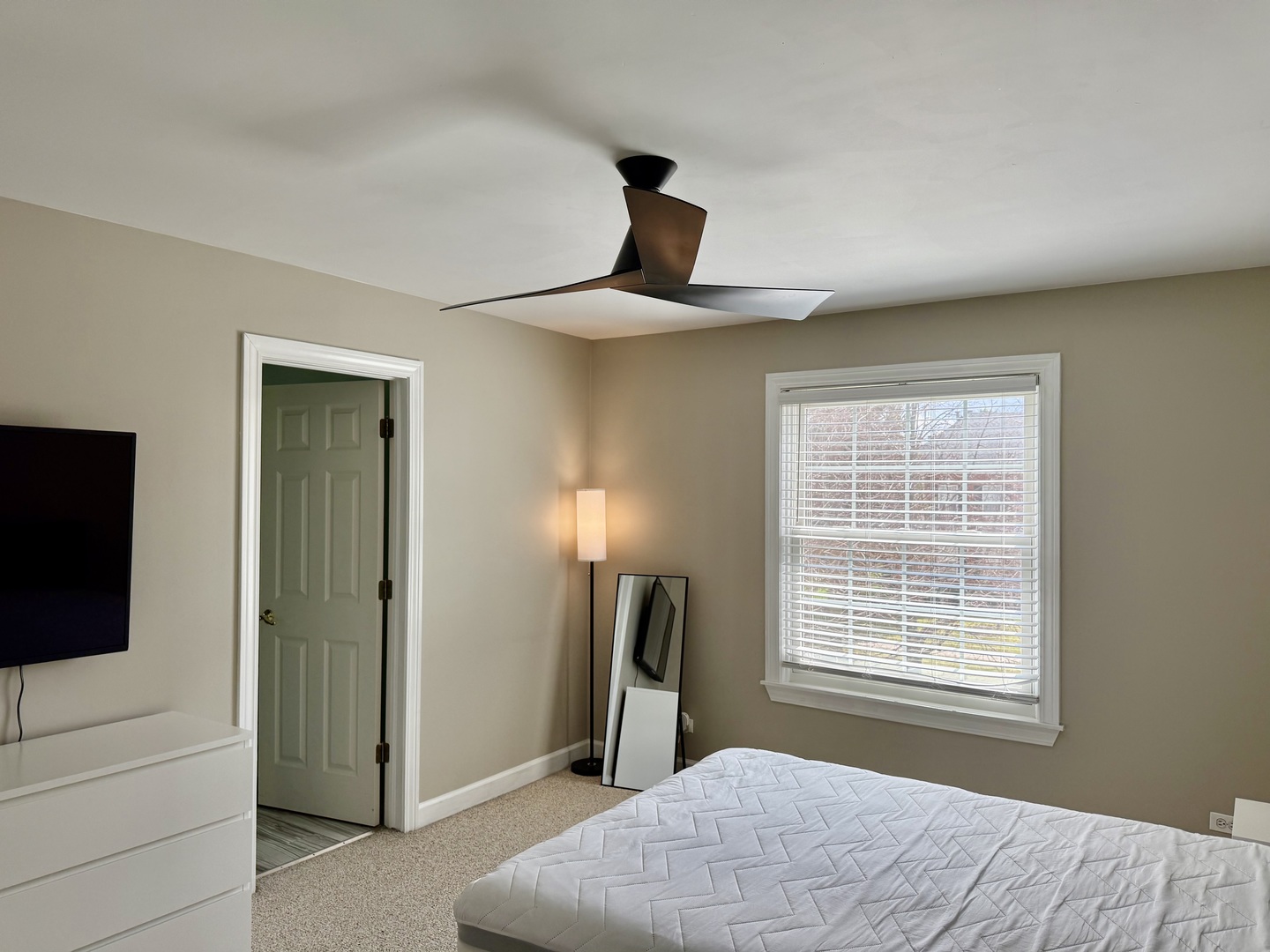 354 Baltimore Drive, Vernon Hills, IL 60061