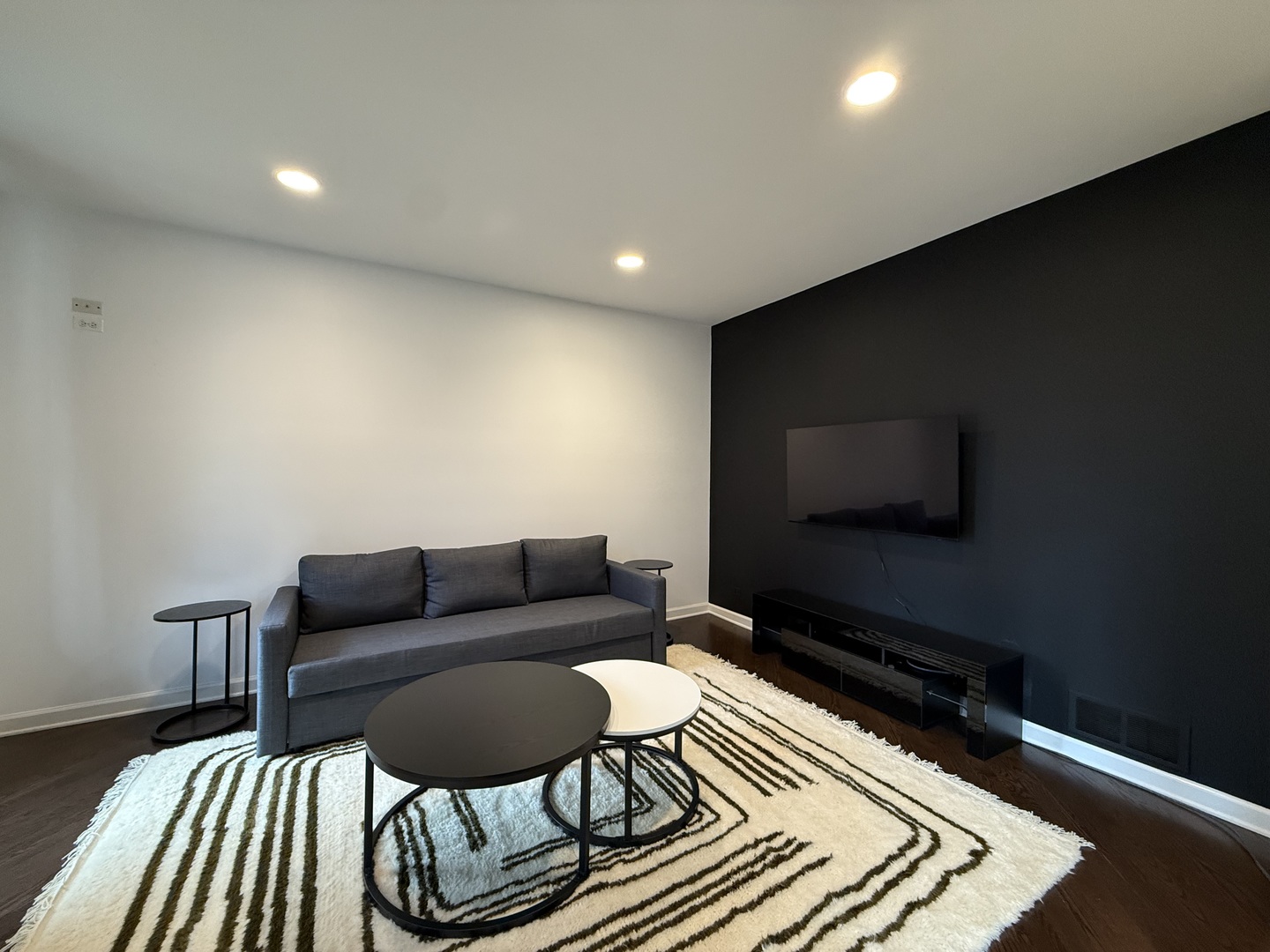 354 Baltimore Drive, Vernon Hills, IL 60061