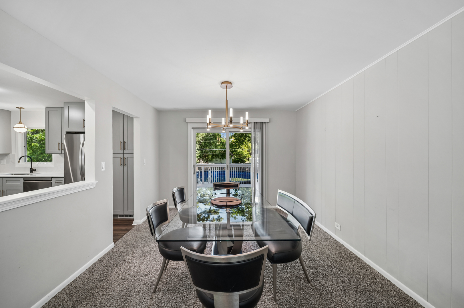 413 TUPELO Avenue, Naperville, IL 60540