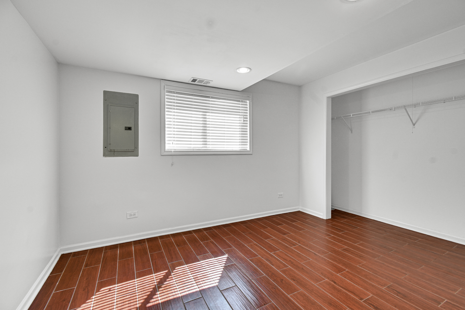 18409 Willow Lane, Lansing, IL 60438