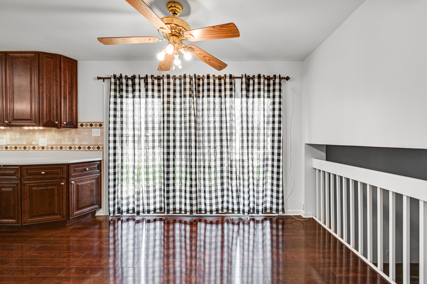 18409 Willow Lane, Lansing, IL 60438