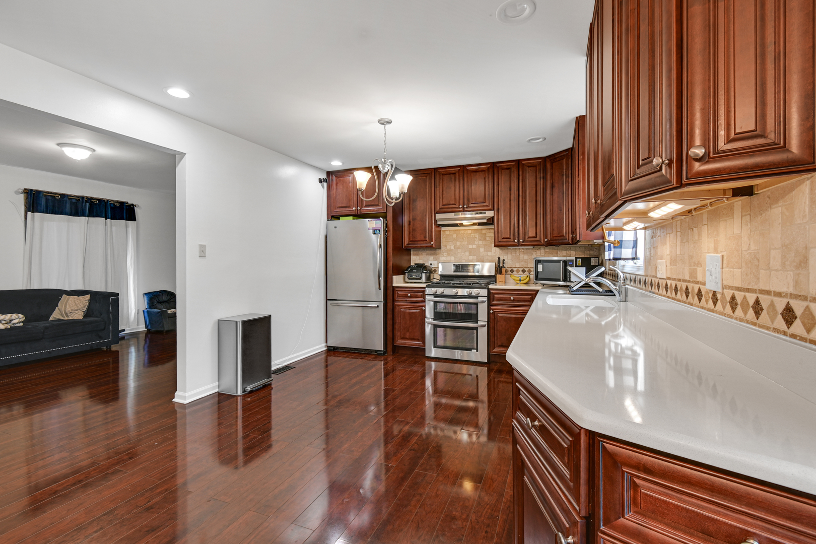 18409 Willow Lane, Lansing, IL 60438