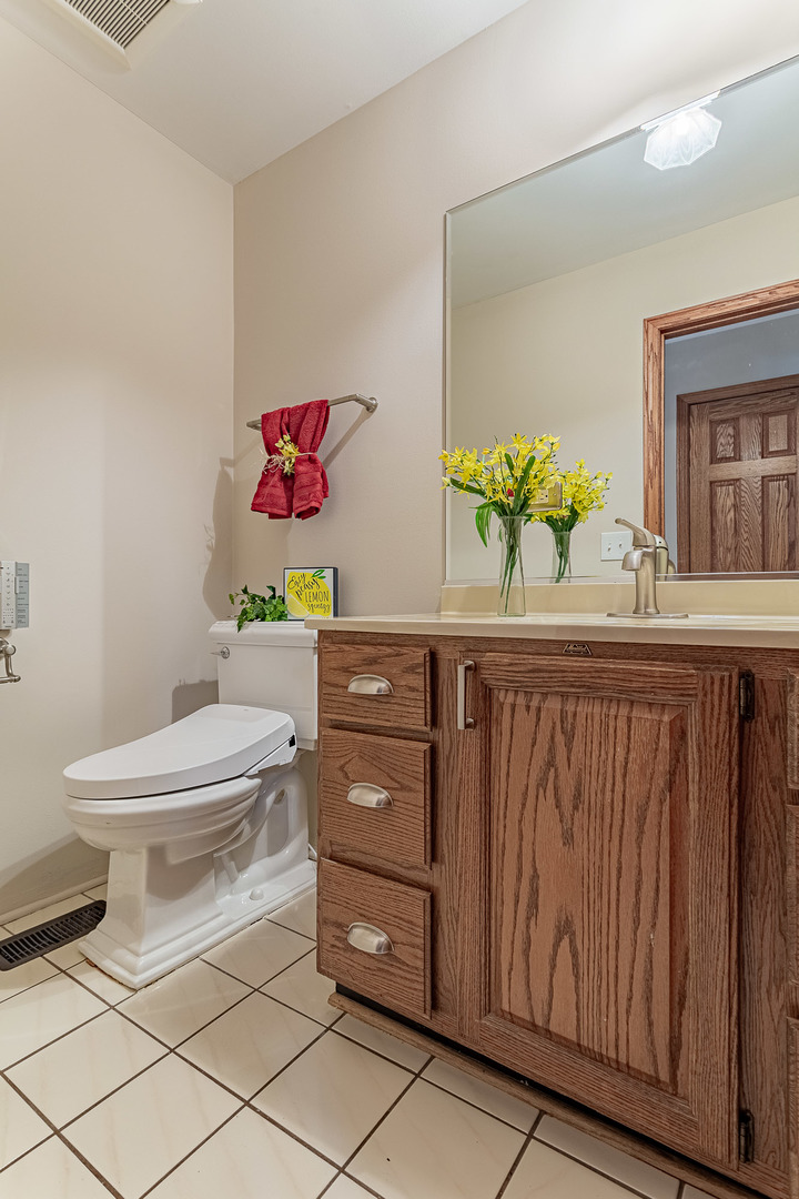 544 NORTHAMPTON Circle, Elk Grove Village, IL 60007