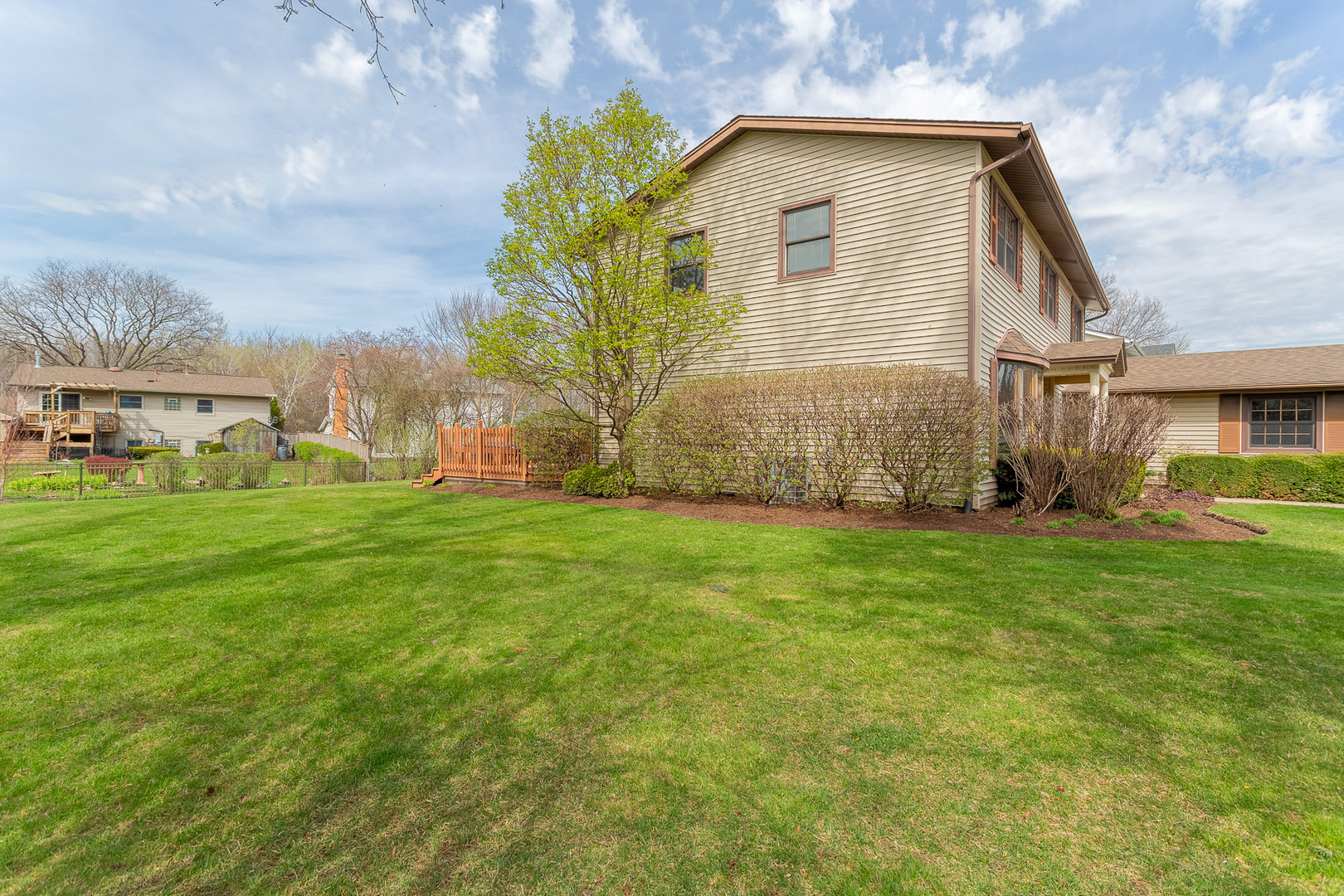 544 NORTHAMPTON Circle, Elk Grove Village, IL 60007