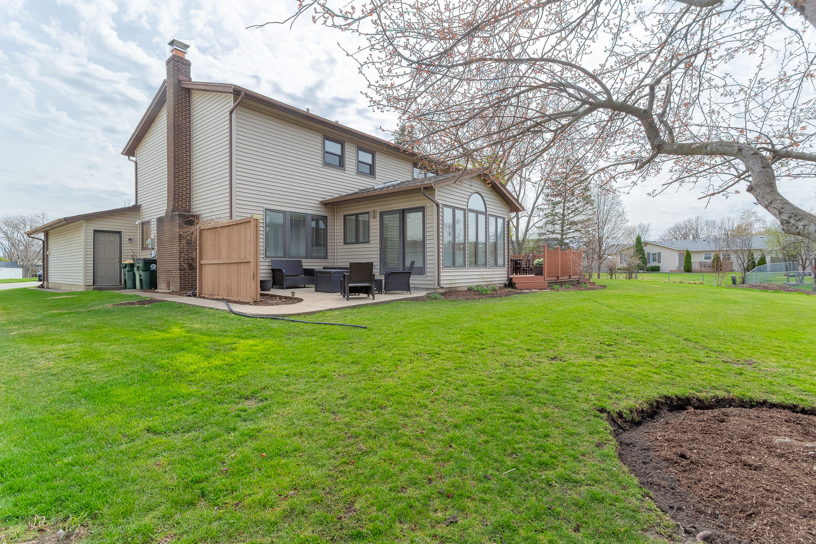 544 NORTHAMPTON Circle, Elk Grove Village, IL 60007