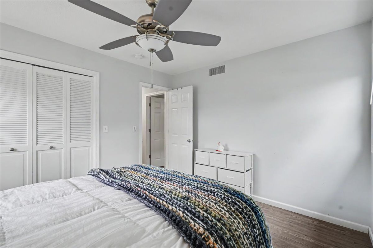 10 O Connor Court, Champaign, IL 61821