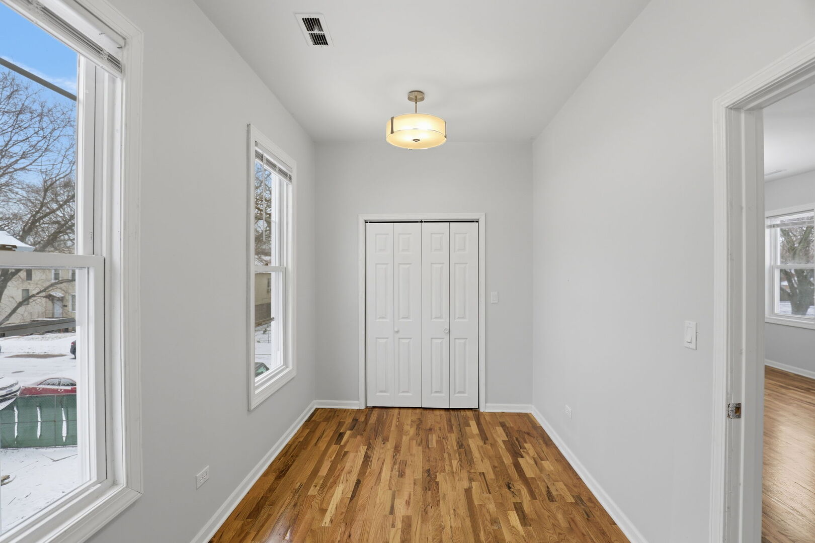 5256 S Carpenter Street, Chicago, IL 60609