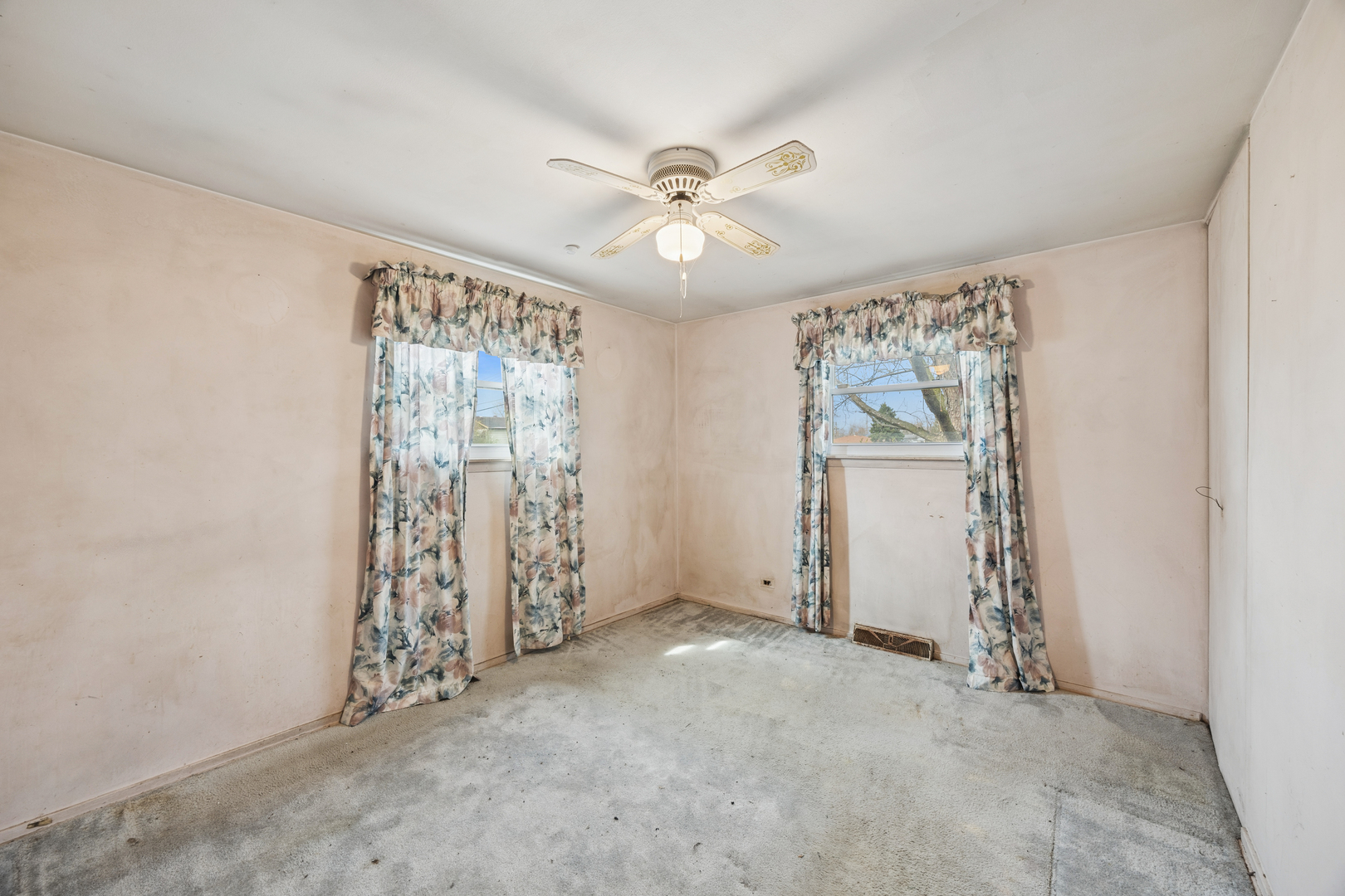 16323 Paulina Street, Markham, IL 60428