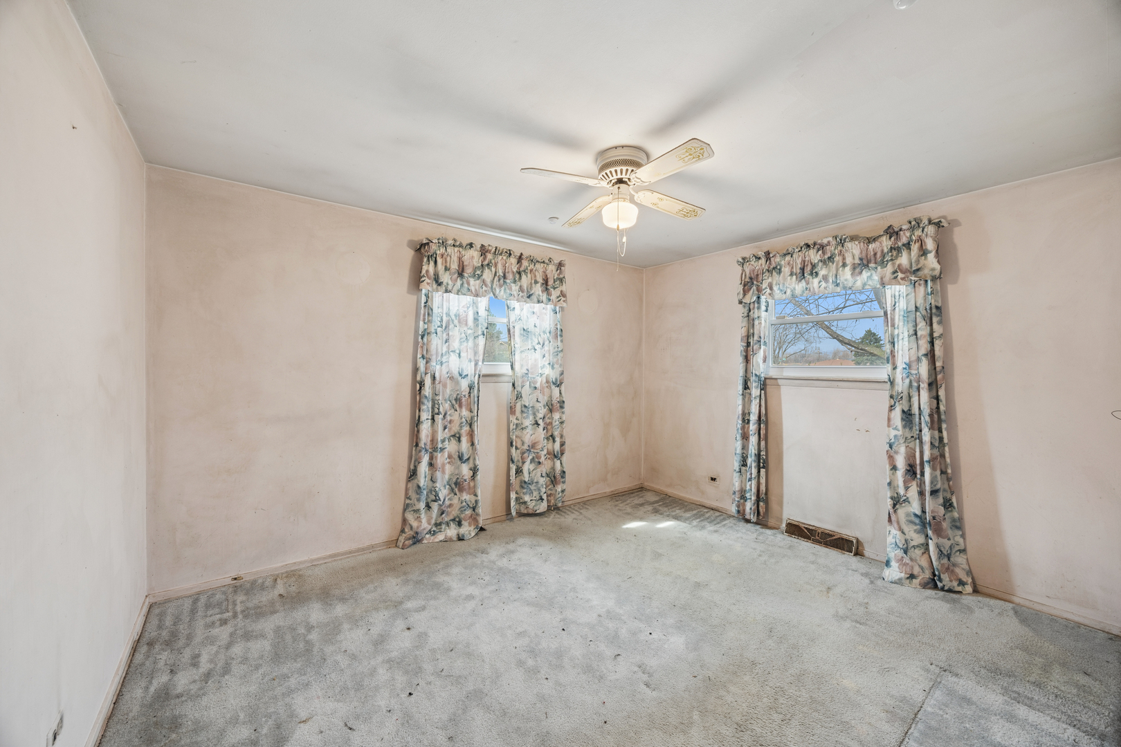 16323 Paulina Street, Markham, IL 60428