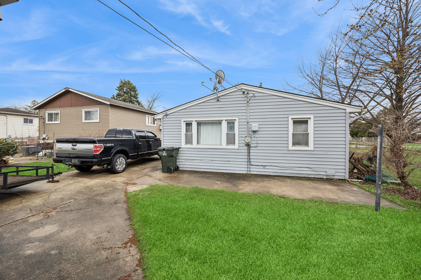 16323 Paulina Street, Markham, IL 60428