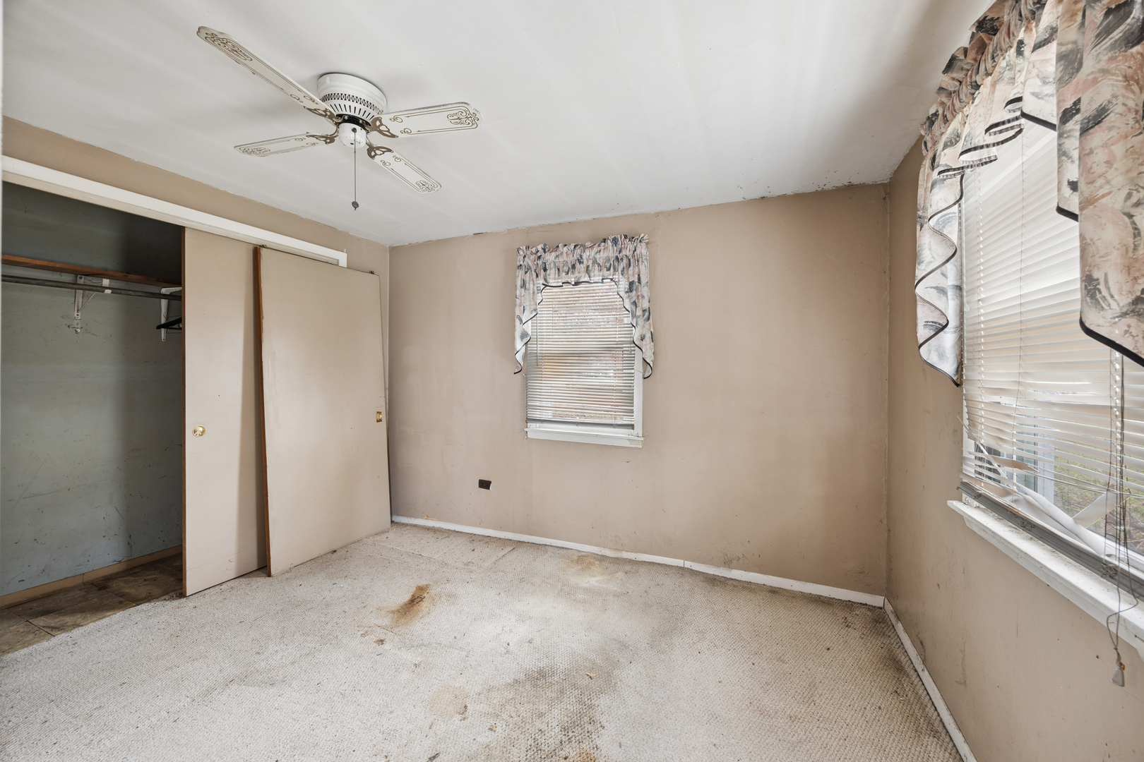 16323 Paulina Street, Markham, IL 60428