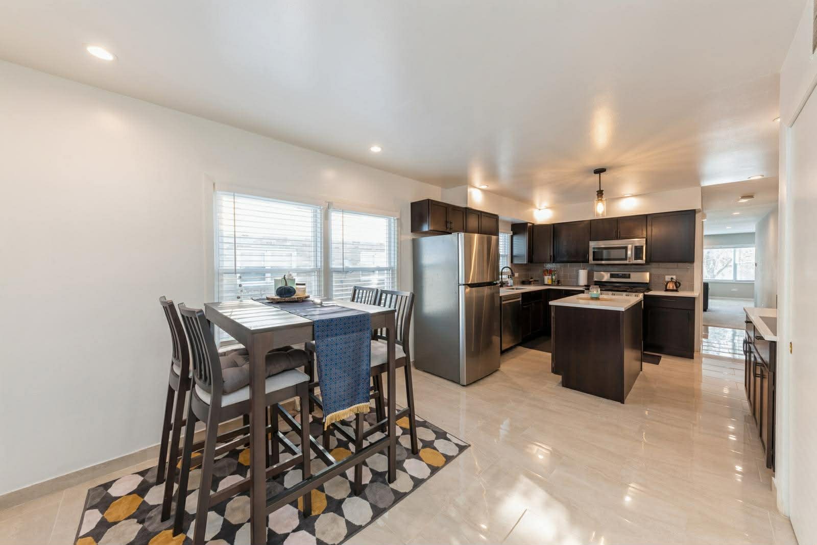 856 E CAPRI Drive #2, Palatine, IL 60074