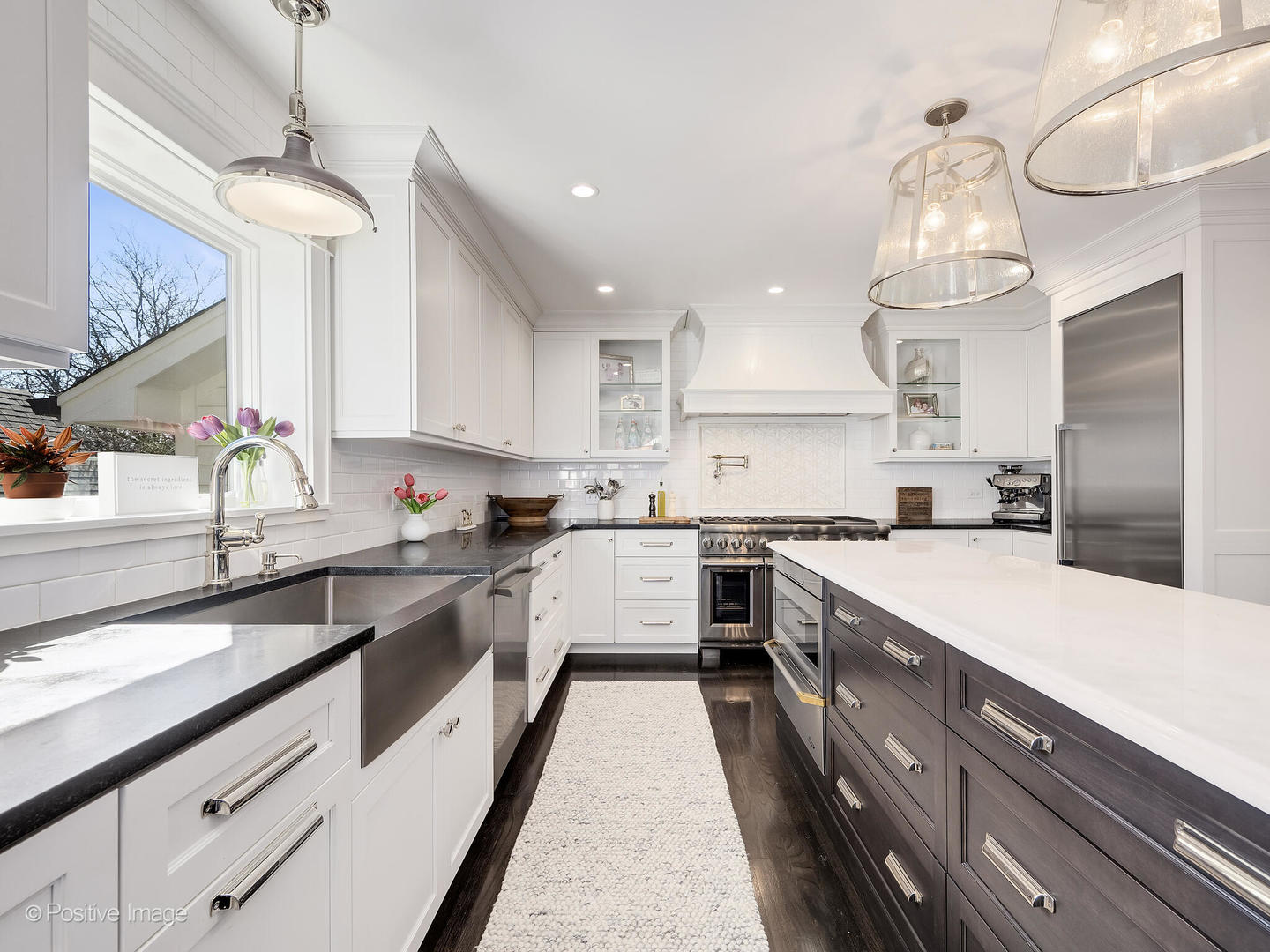 11 W Birchwood Avenue, Hinsdale, IL 60521