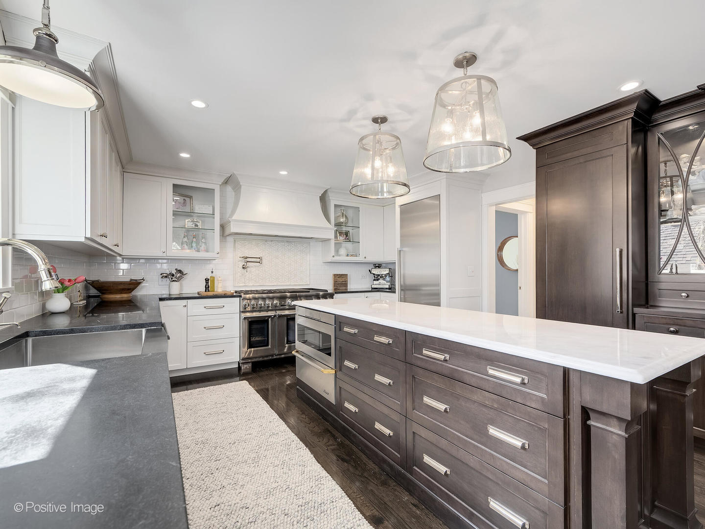 11 W Birchwood Avenue, Hinsdale, IL 60521