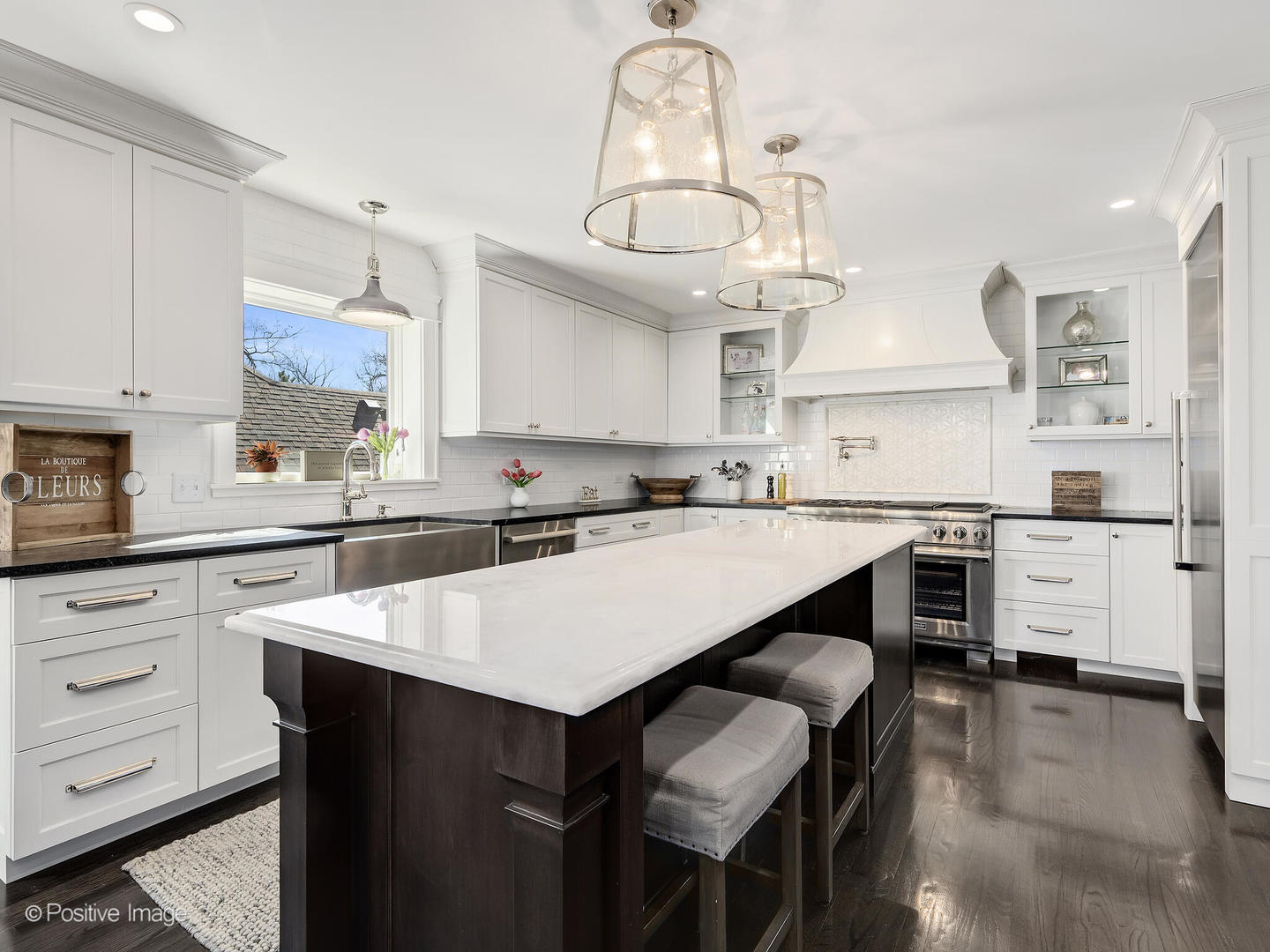 11 W Birchwood Avenue, Hinsdale, IL 60521