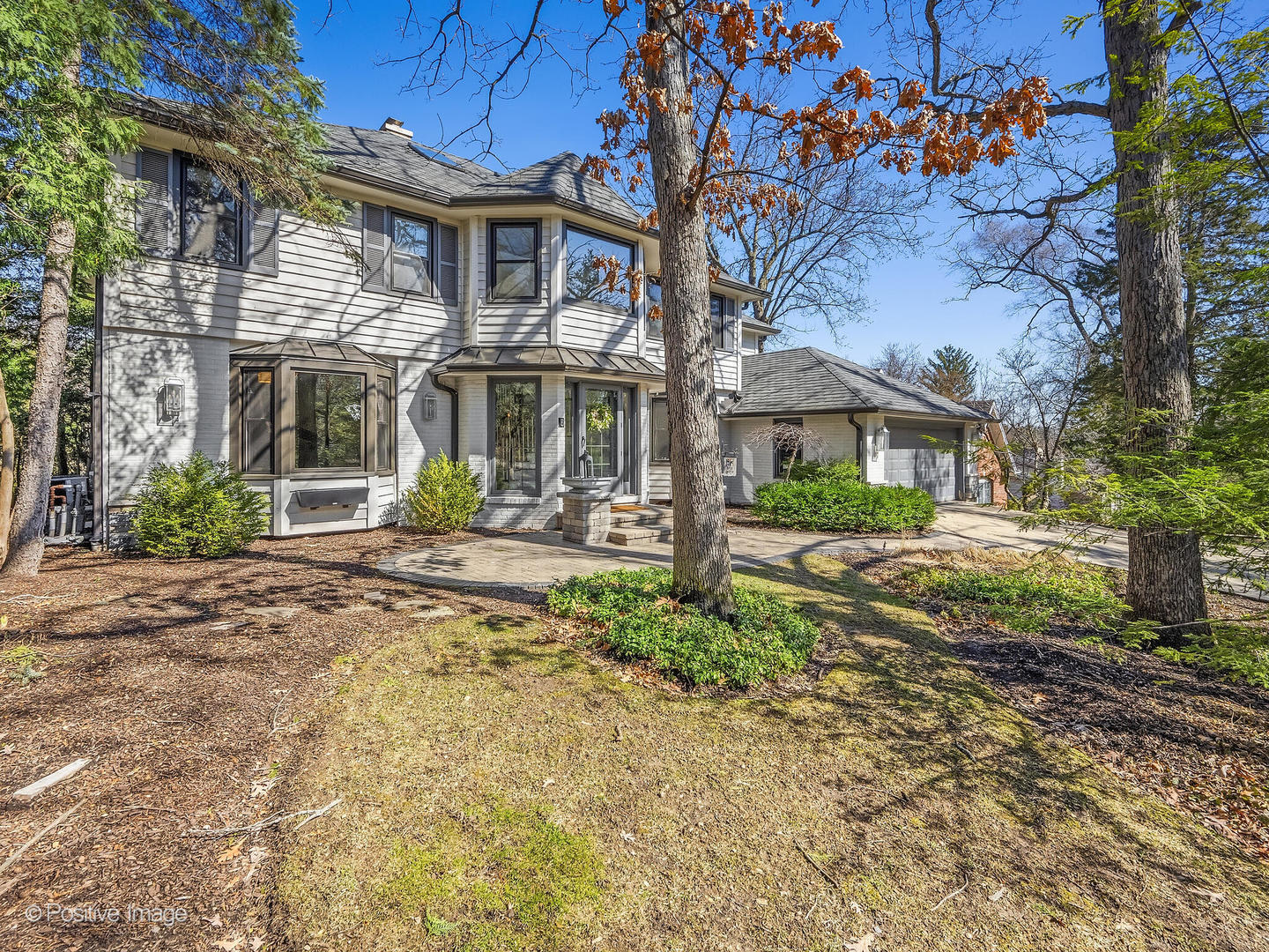 11 W Birchwood Avenue, Hinsdale, IL 60521