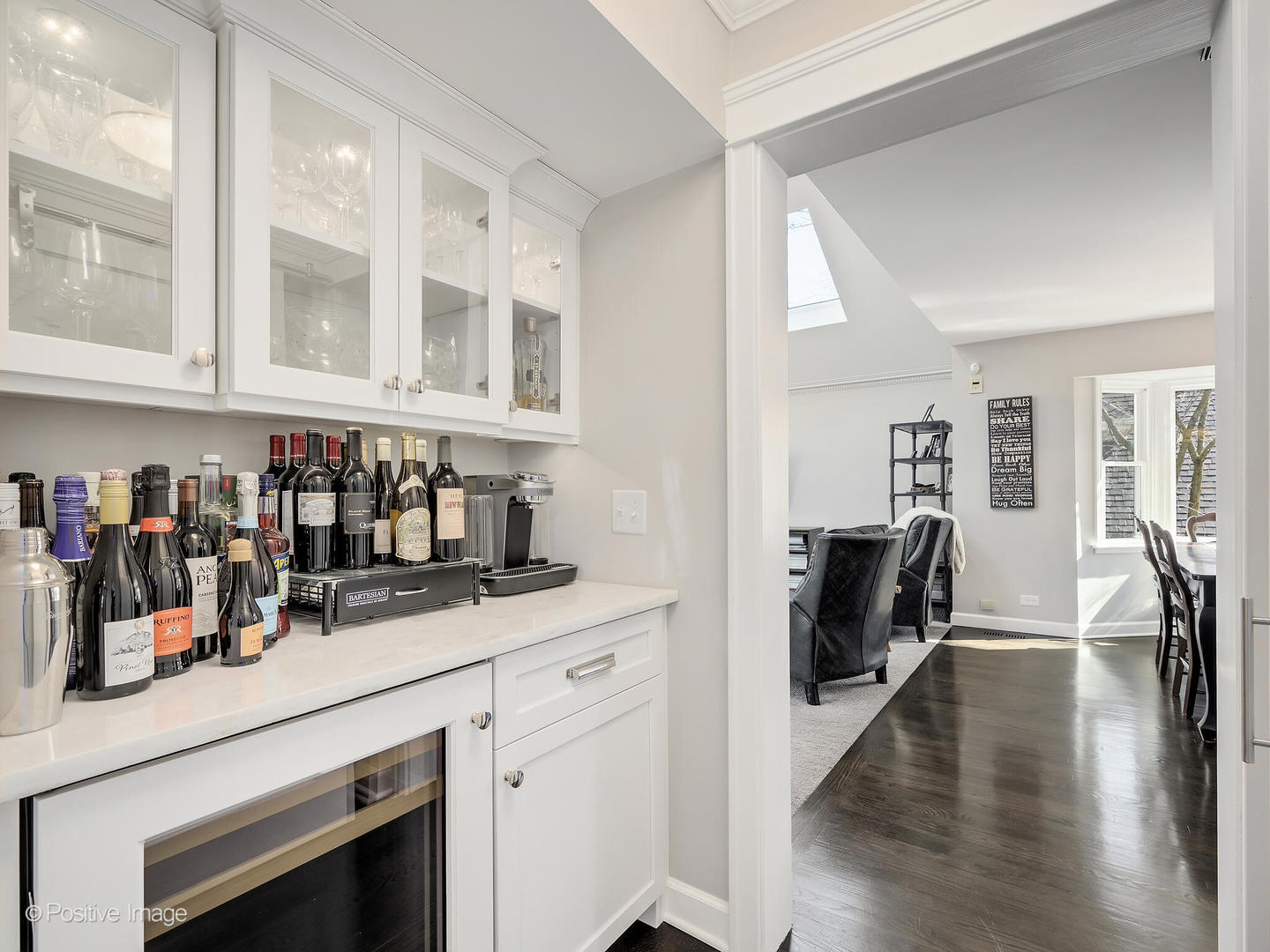 11 W Birchwood Avenue, Hinsdale, IL 60521