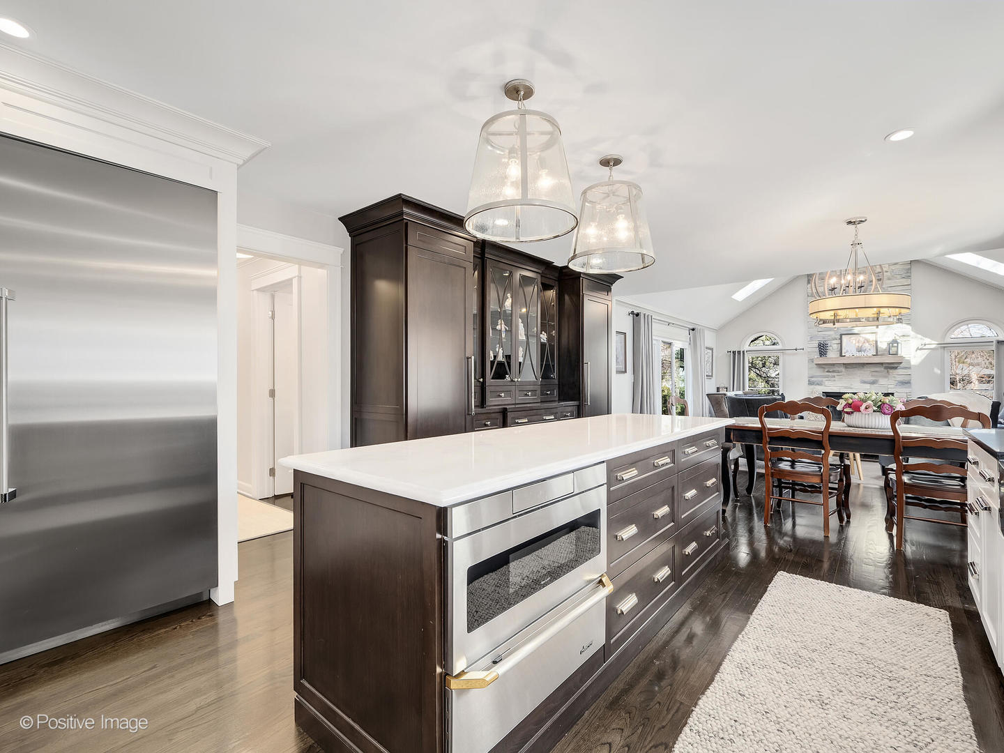 11 W Birchwood Avenue, Hinsdale, IL 60521