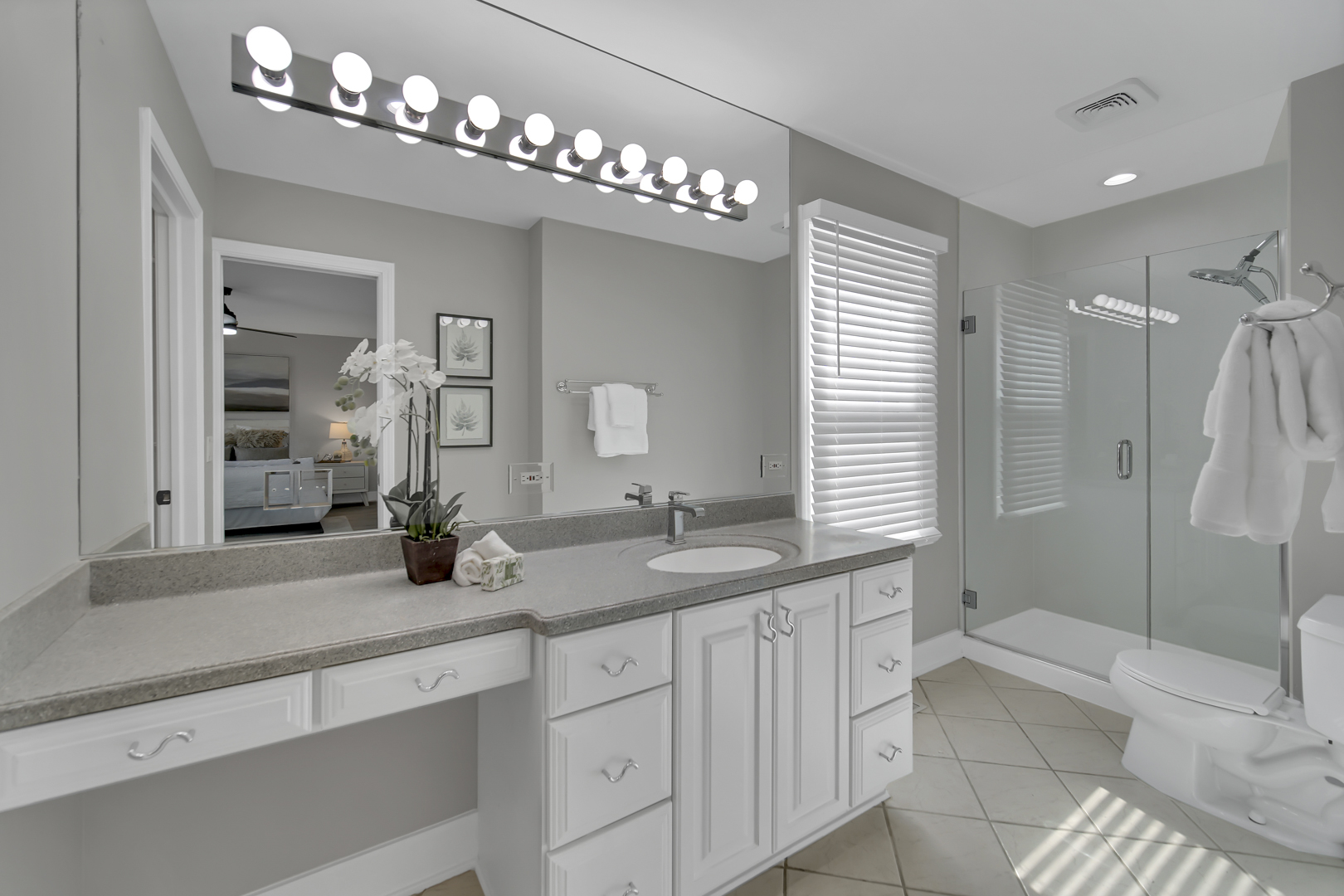 5 Wakefield Lane, Buffalo Grove, IL 60089