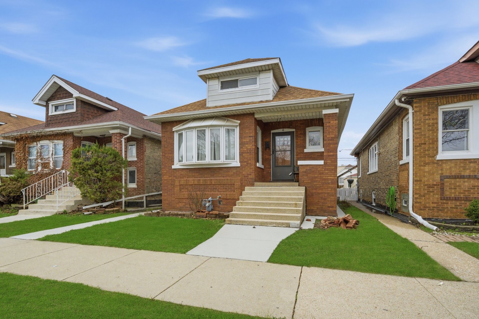 1910 S 50th Court, Cicero, IL 60804