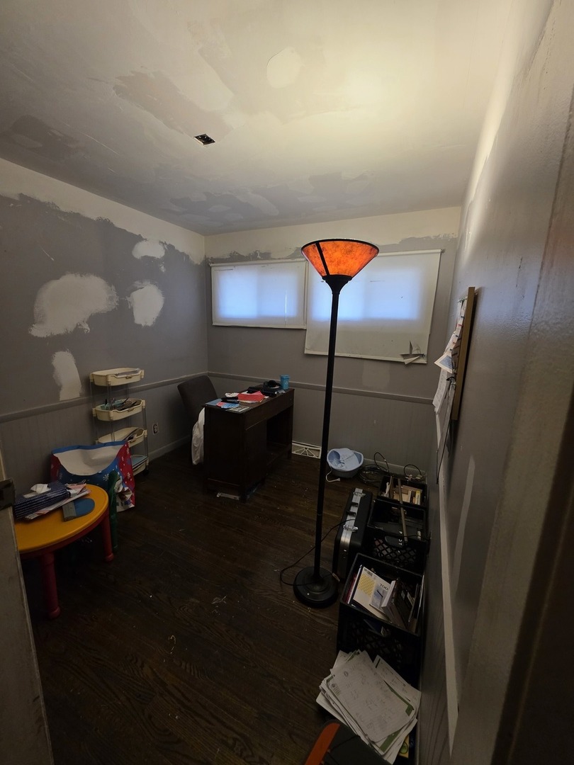 15518 Maple Street, South Holland, IL 60473