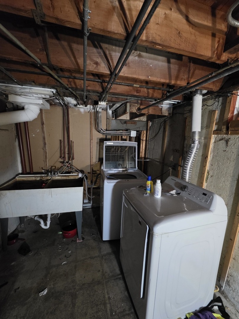 15518 Maple Street, South Holland, IL 60473