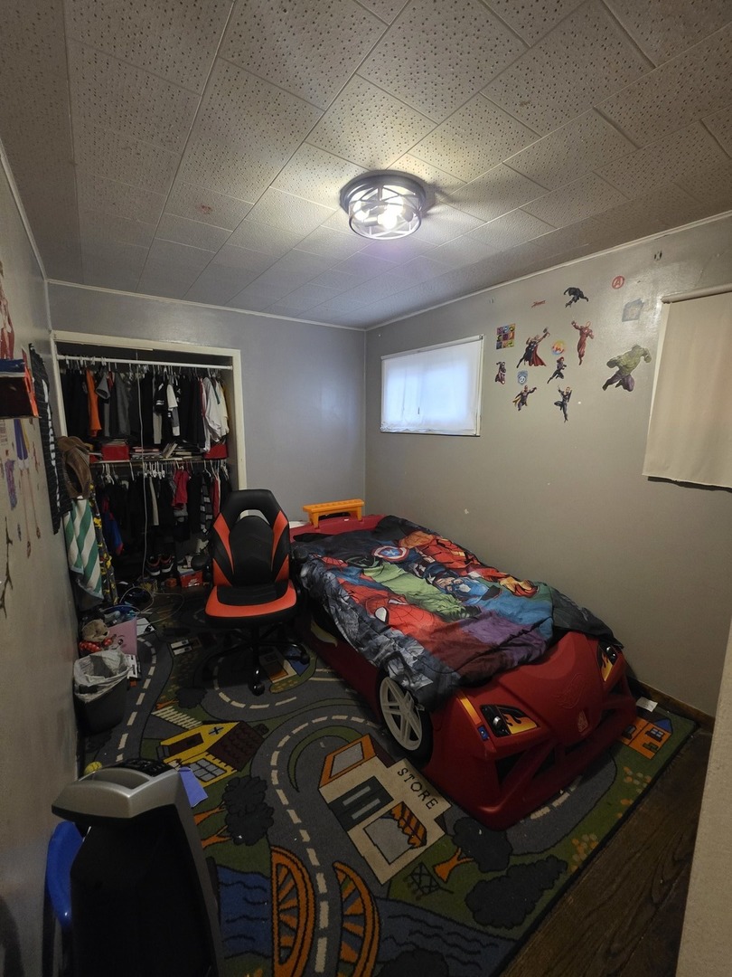 15518 Maple Street, South Holland, IL 60473