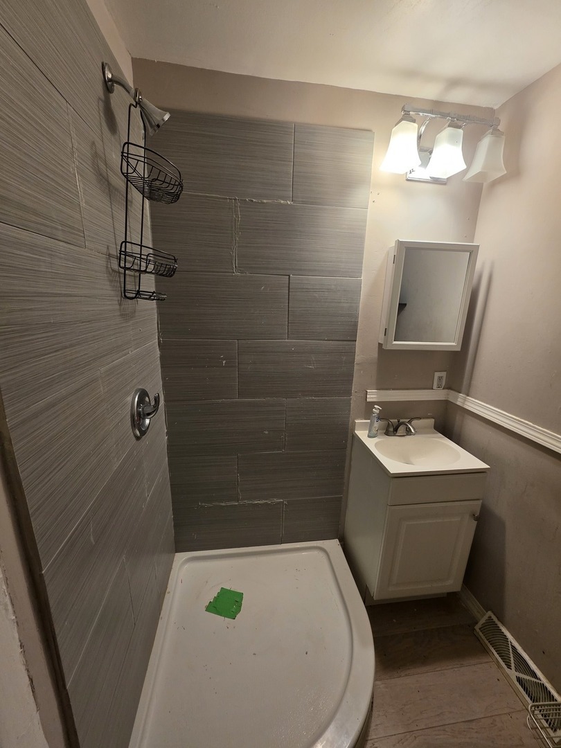 15518 Maple Street, South Holland, IL 60473