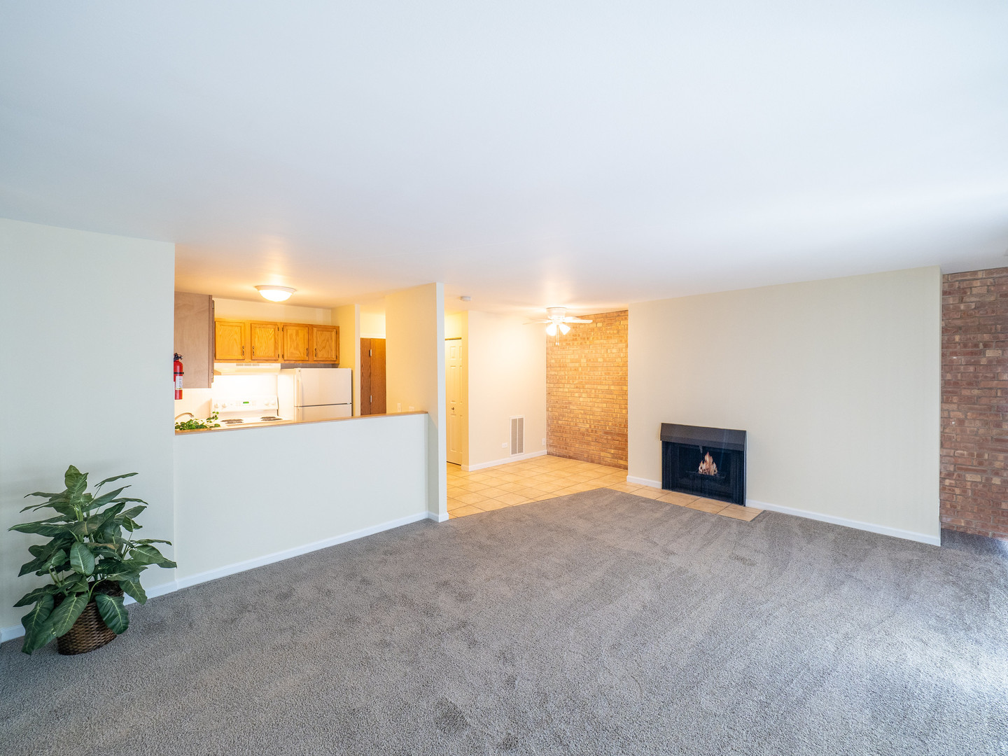 5950 OAKWOOD Drive #2G, Lisle, IL 60532