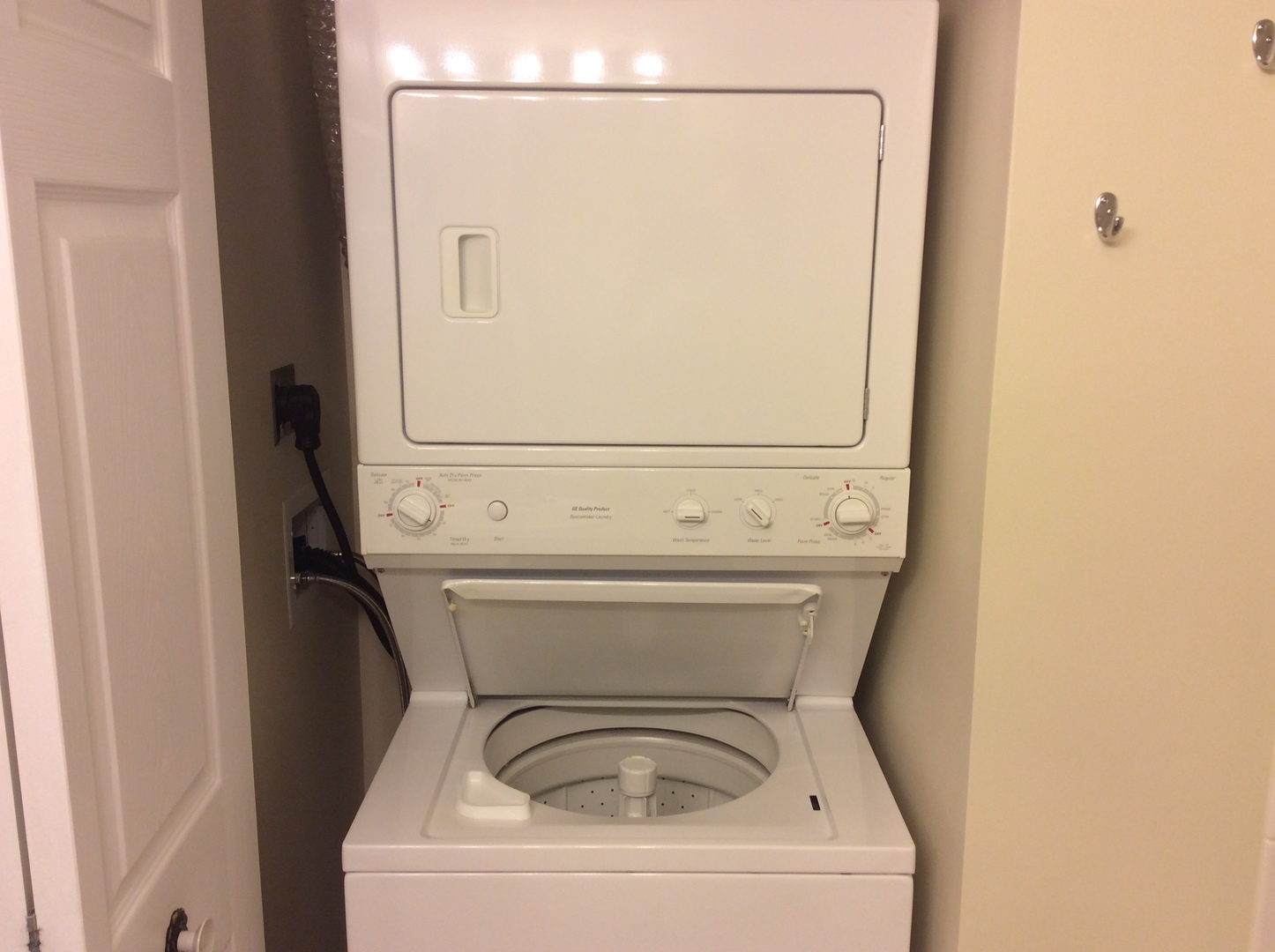 5950 OAKWOOD Drive #2G, Lisle, IL 60532