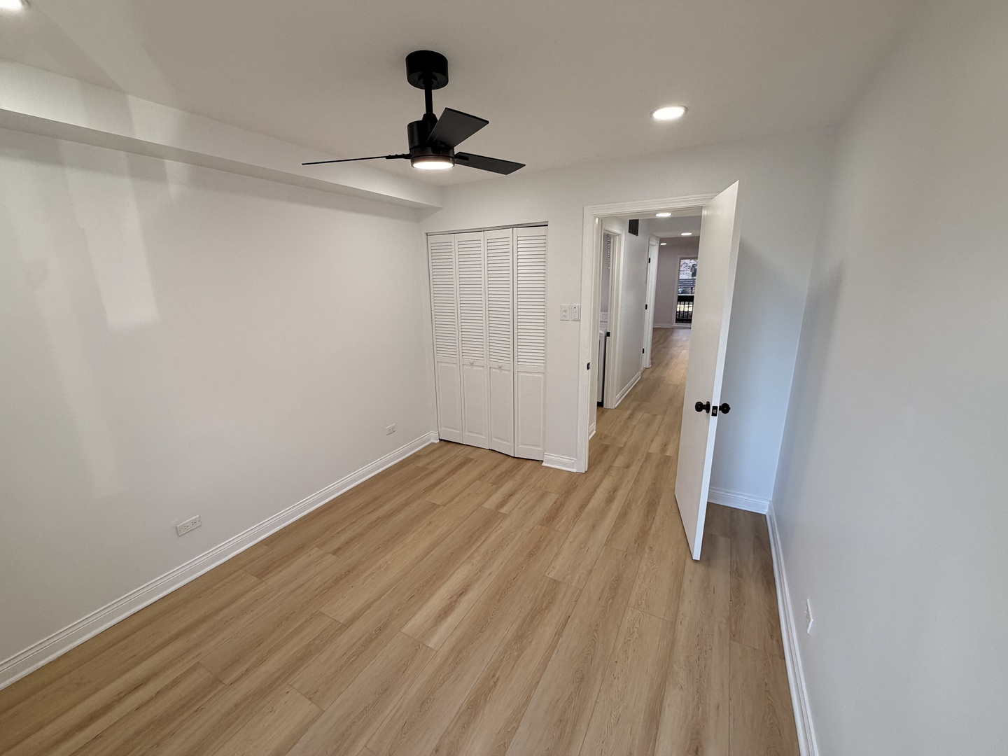 9605 Austin Avenue #1E, Oak Lawn, IL 60453