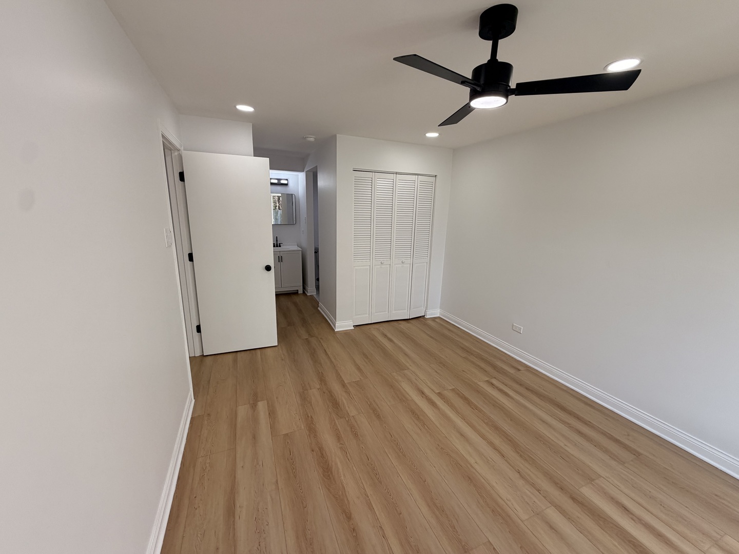 9605 Austin Avenue #1E, Oak Lawn, IL 60453